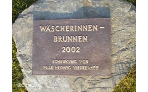 Wäscherinnen-Brunnen.jpg