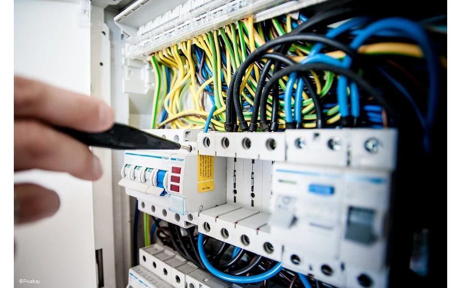 electric-1080584_1280.jpg