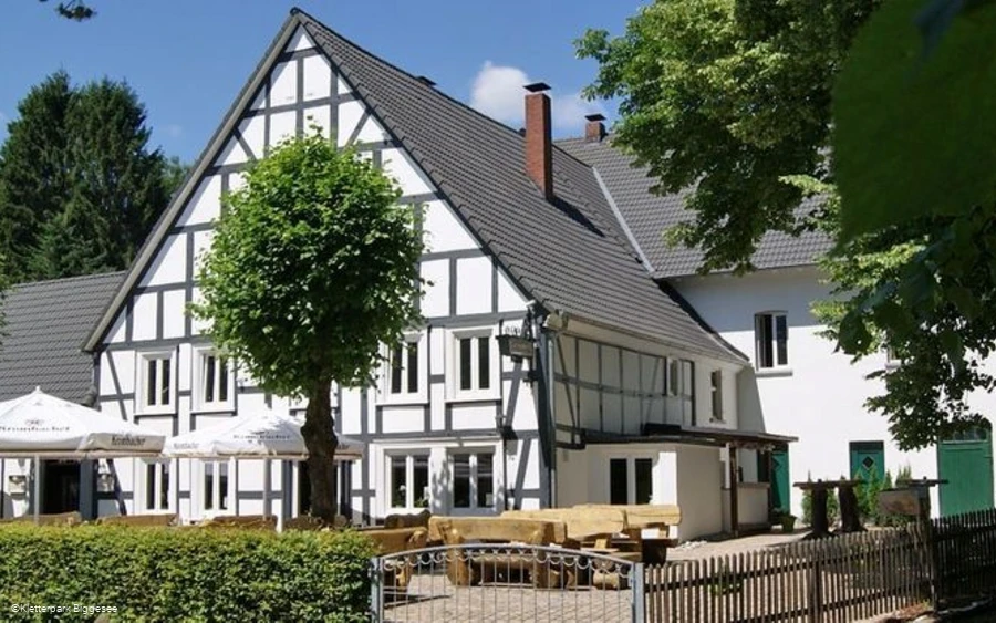 Kletterpark2.jpg Kletterpark2.jpg