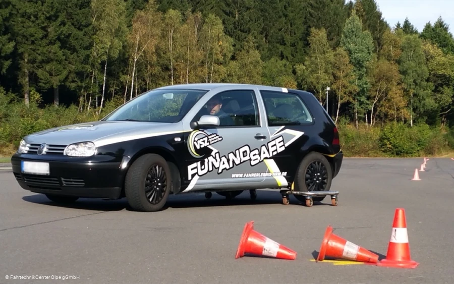 Verkehrssicherheitszentrum Olpe - Schleudertraining trocken Verkehrssicherheitszentrum Olpe - Schleudertraining trocken