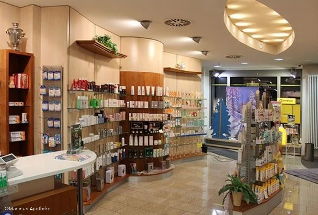Martinus Apotheke Innenansicht.jpg