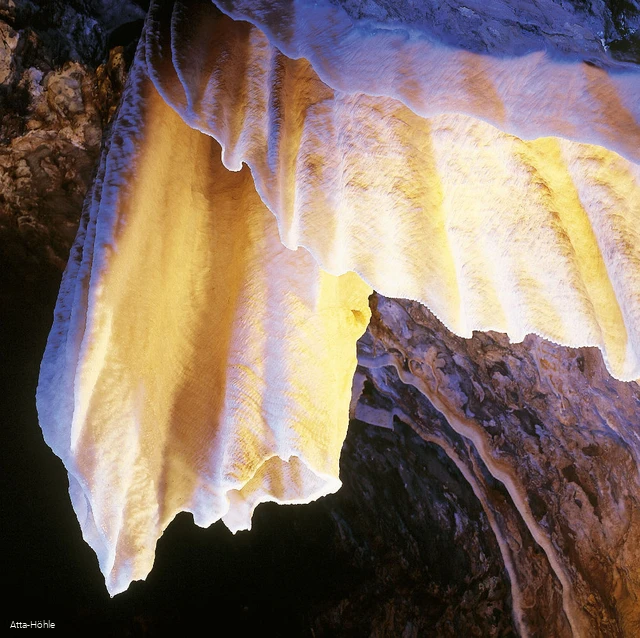 Die Atta-Höhle