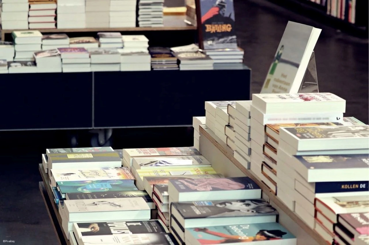 Buchhandlung_Pixabay.jpg Buchhandlung_Pixabay.jpg