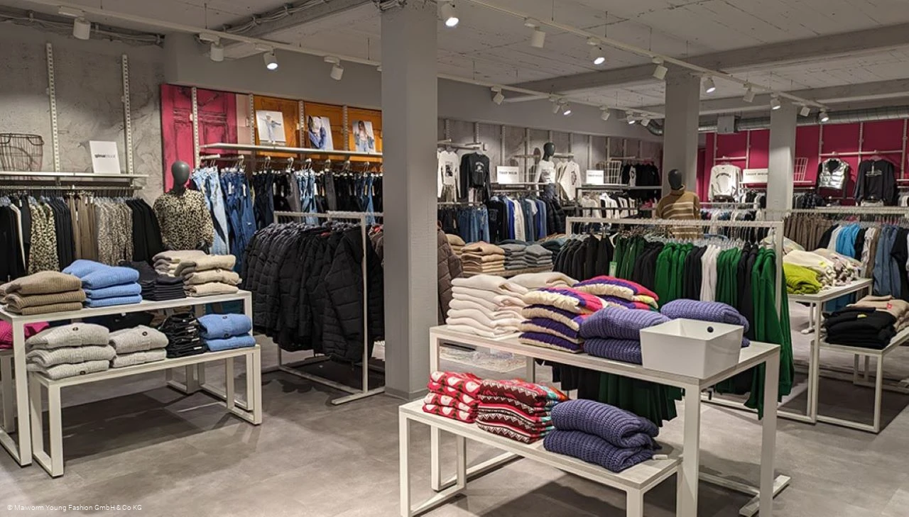 fashion area Olpe - Geschäft Innenansicht 4
